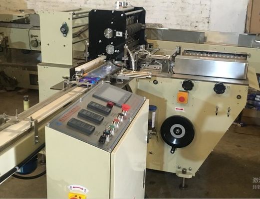 টাচ স্ক্রিন পকেট টিস্যু পেপার কাটিং এবং প্যাকিং মেশিন 0.8 এমপিএ এয়ার চাপ